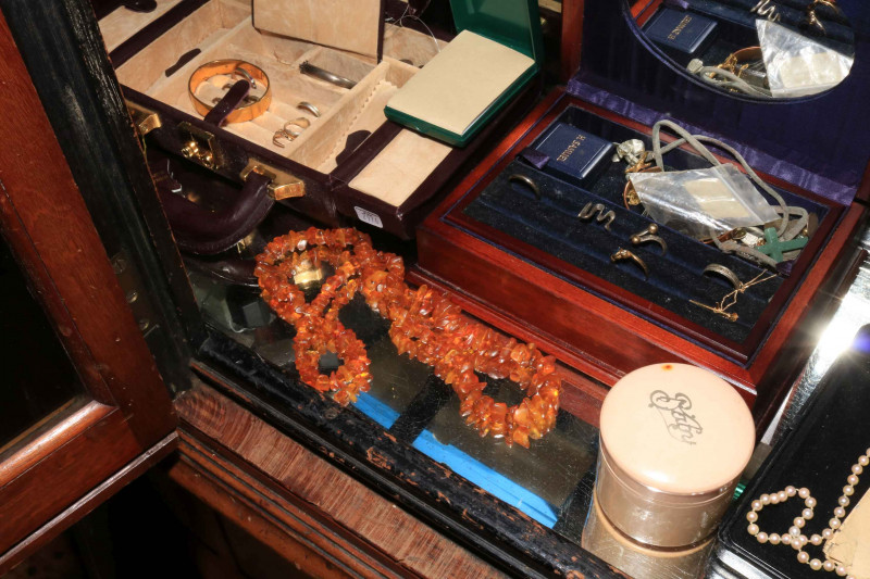 Large collection of jewellery including rings, pearl necklaces, amber necklace (not tested), jewellery boxes, etc.