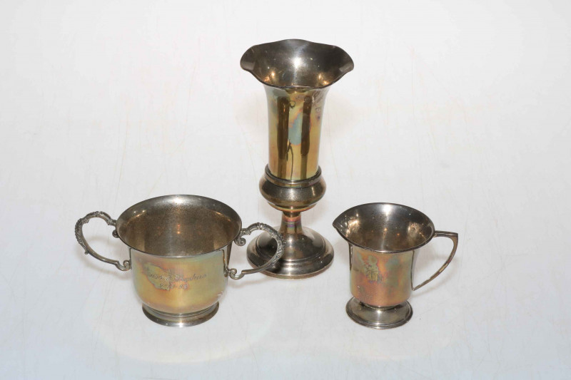 Silver loaded vase, Birmingham 1919, 15.5cm, and silver sugar and cream.