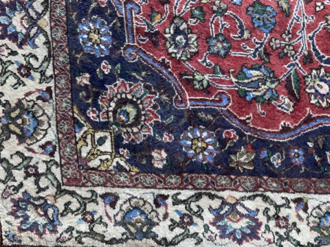 Persian Hamadan carpet with central medallion 3.00 by 2.10. thumbnail