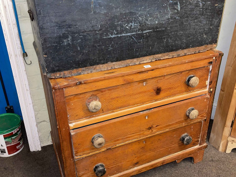 Pine chest of three long drawers and pine trunk (2).