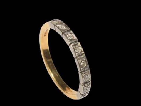 18 carat gold eight stone diamond half eternity ring. thumbnail