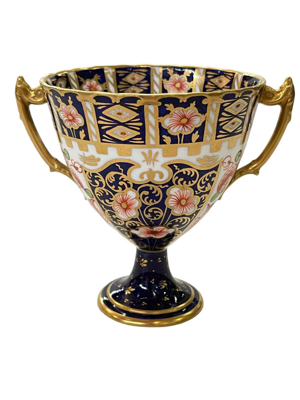 Royal Crown Derby loving cup, 12cm.