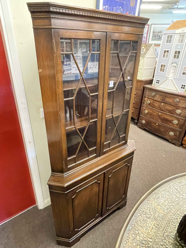 Furniture Village Madison twin pedestal extending dining table and two leaves, four dining chairs and astragal glazed top four door corner cabinet (6).
