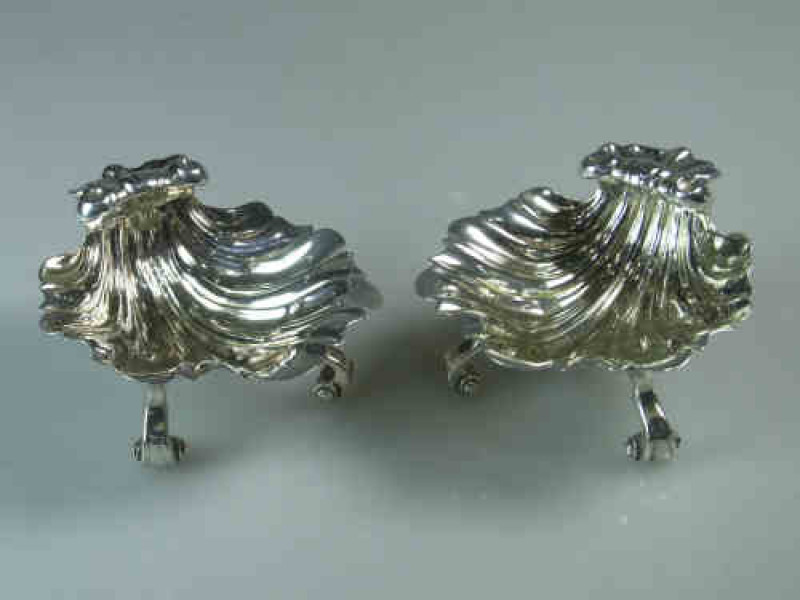 Pair of XVIIIth Century Silver Shell-form Butter Dishes, maker PG, marks rubbed, 6.30 Troy oz.