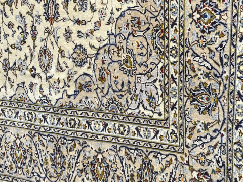 Fine hand knotted Persian Kashan carpet 3.46 by 2.46. thumbnail
