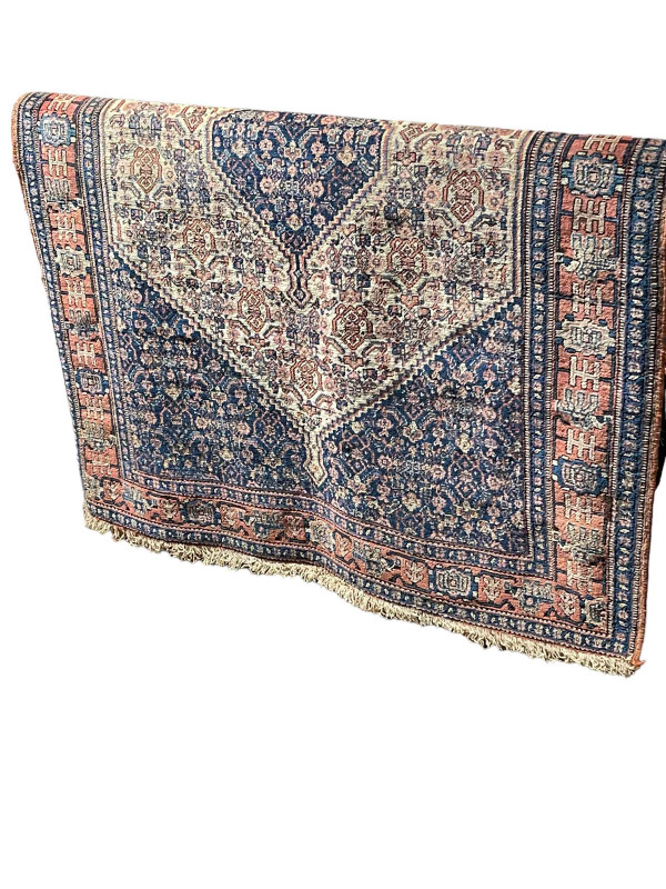 Antique Persian design rug 1.50 by 1.06.