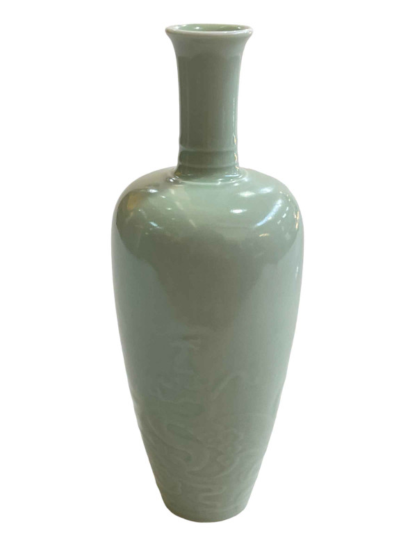 Chinese Celadon china vase with raised dragon decoration, six character Kangxi mark to base, 21cm.