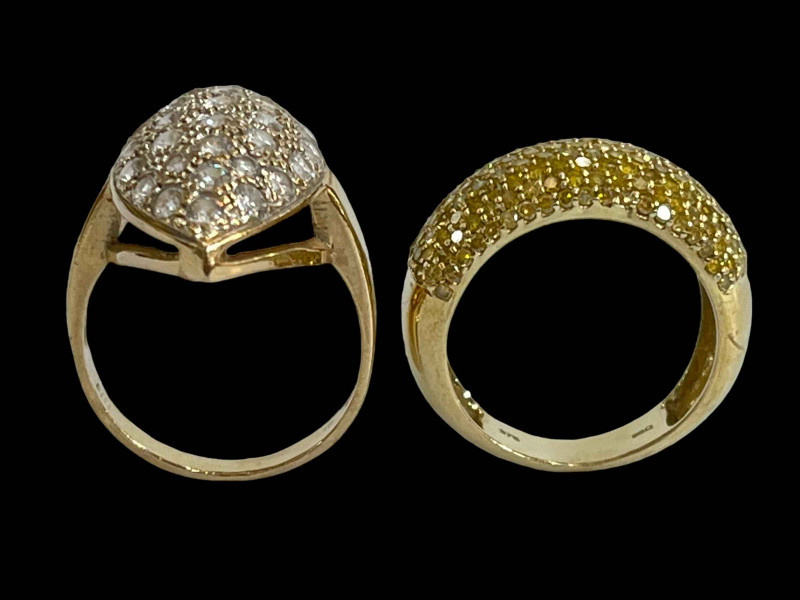 Two 9 carat gold dress rings, size R and T.
