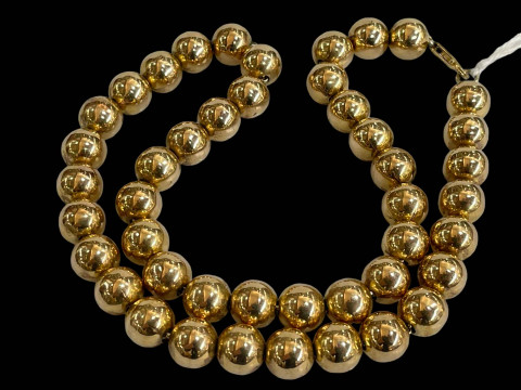 9 carat gold bead necklace, 40cm length.