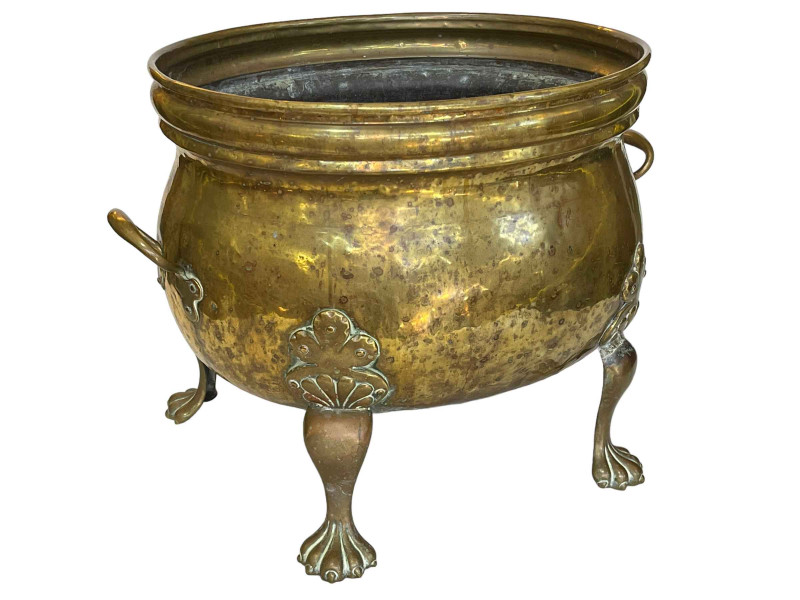 Large brass log bin on four legs, 40cm high.