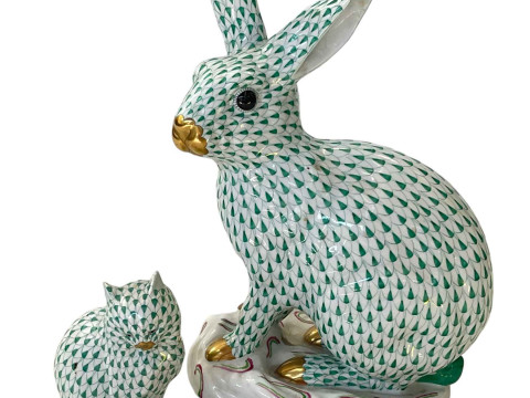 Herend large rabbit, 29cm, and small Herend cat (2).