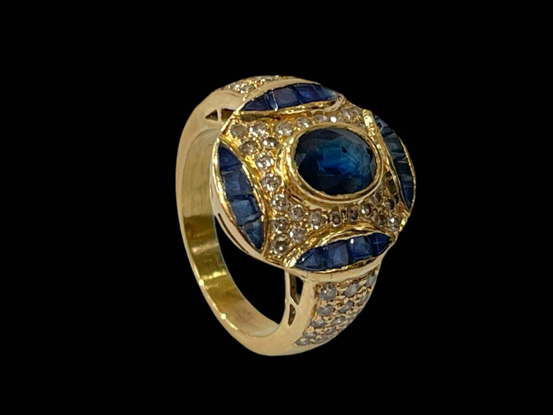 Fancy design multi sapphire and diamond cluster ring in yellow gold (marks worn), size O.