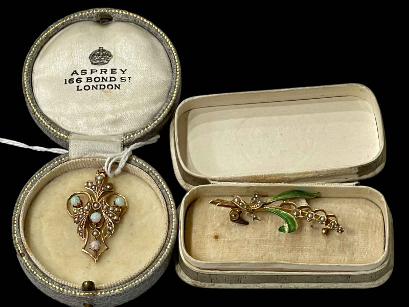 9 carat gold, opal and seed pearl pendant, and gold, enamel and seed pearl brooch, boxed (2).