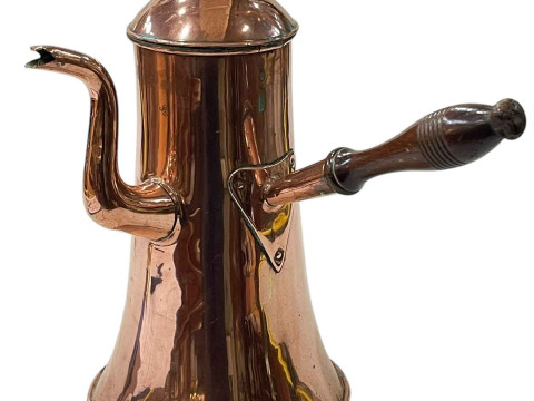 Antique copper tavern coffee pot, 31cm.