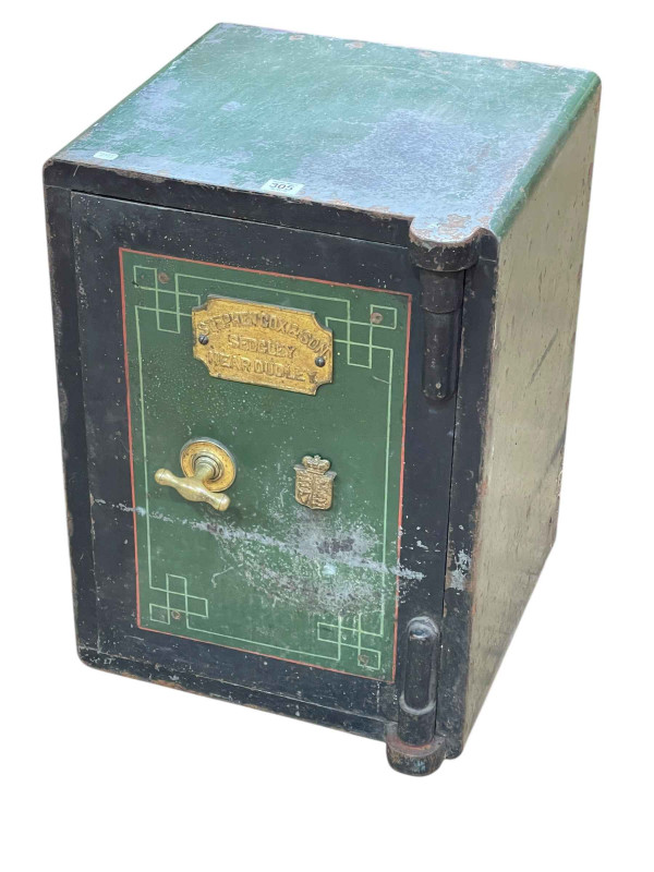 Stephen Cox & Son, Sedgley, floor safe, 56cm by 41cm by 41.5cm (lacking key).