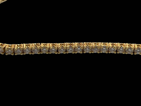 18 carat yellow gold and diamond tennis bracelet with a diamond content of 3 carats. thumbnail
