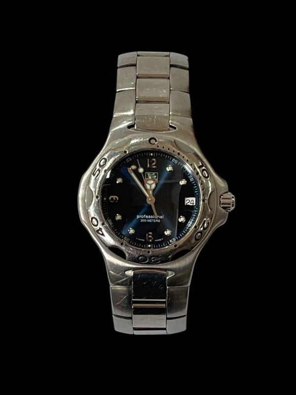 Tag Heuer stainless steel professional 200 meters.