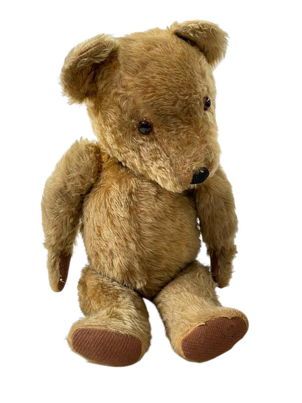Vintage teddy bear, 58cm height.