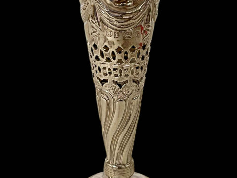 Edwardian silver spill vase, Birmingham 1901.