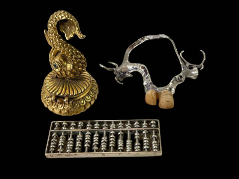 Chinese silver pocket abacus by Wang Hing, silver mounted false teeth,...