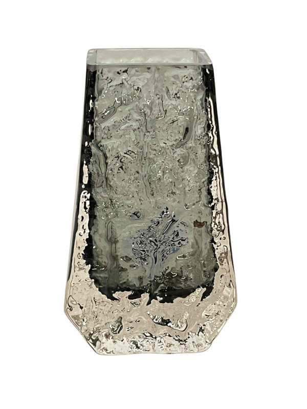 Whitefriars coffin vase by Geoffrey Baxter, 13cm.
