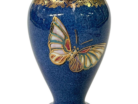 Wedgwood lustre vase Z5068, 10cm.