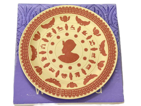 Wedgwood Egyptian plate, boxed.