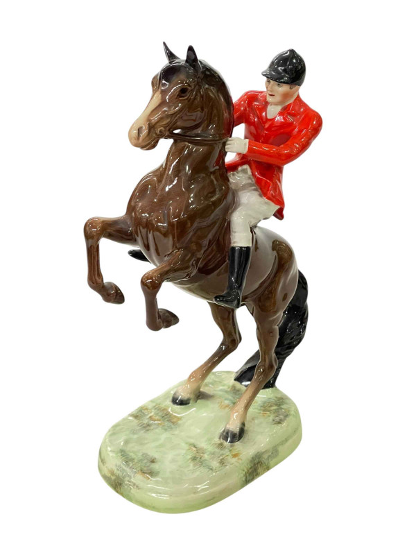 Beswick Rearing Hunstman 868.