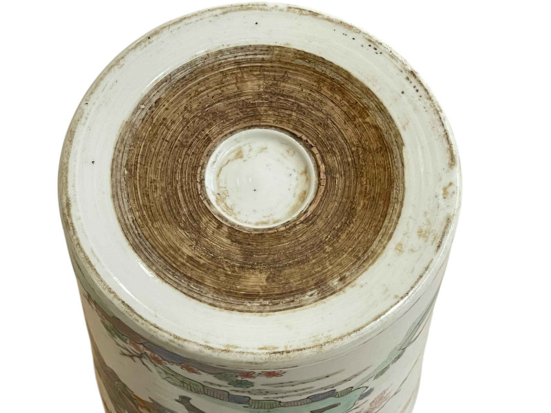Large Chinese brush pot decorated with warriors in landscape, 15cm.