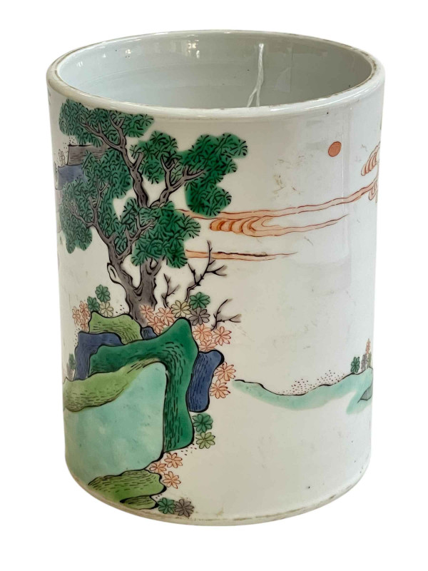 Large Chinese brush pot decorated with warriors in landscape, 15cm.