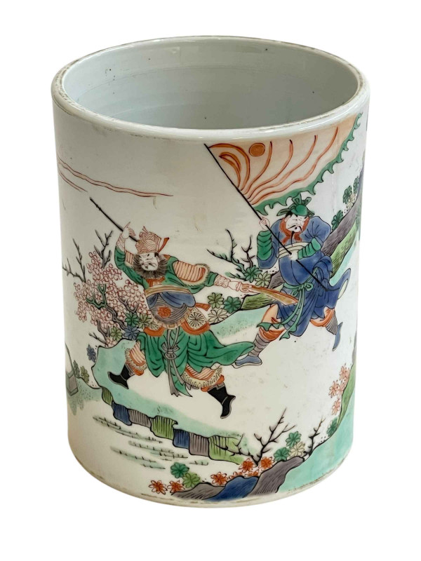 Large Chinese brush pot decorated with warriors in landscape, 15cm.