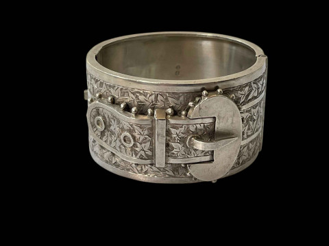 Victorian silver buckle bangle, hallmarked for Birmingham 1884, 3.75cm...