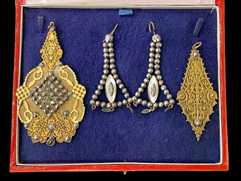 Georgian cut steel ear pendants and two pendants (3).