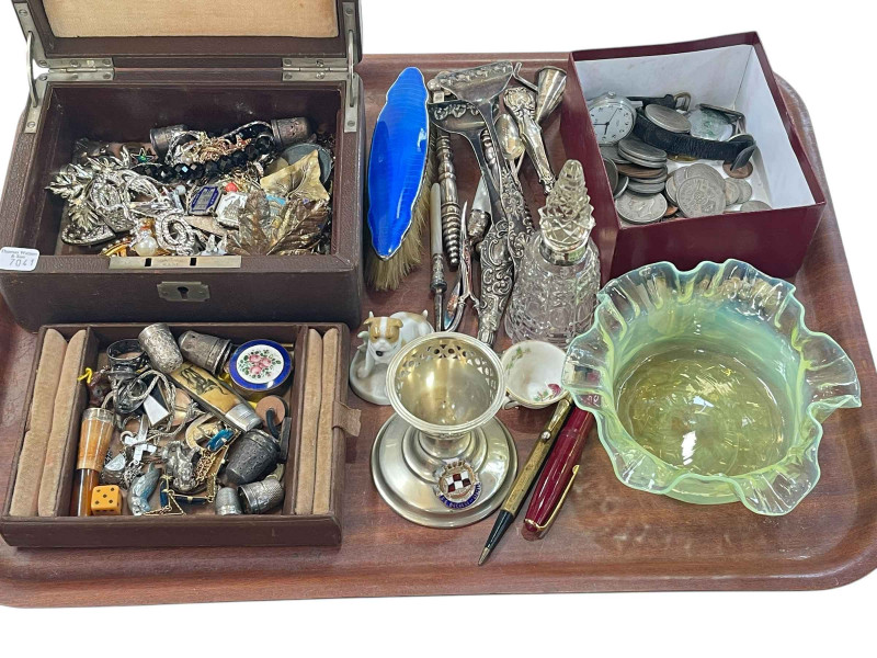 Collection of jewellery, coins, watches, collectables, vaseline bowl, etc.