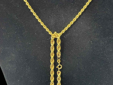 18 carat gold rope twist necklace, 48cm length, together with similar...