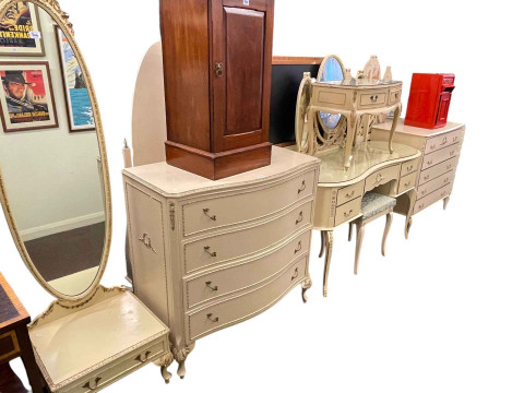 Louis style kidney shaped dressing table, serpentine front four drawer...
