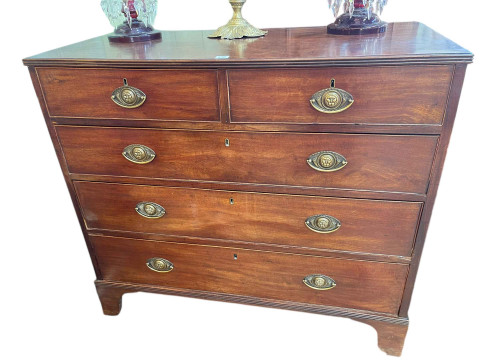 Georgian mahogany chest of two short above three long graduated drawers...