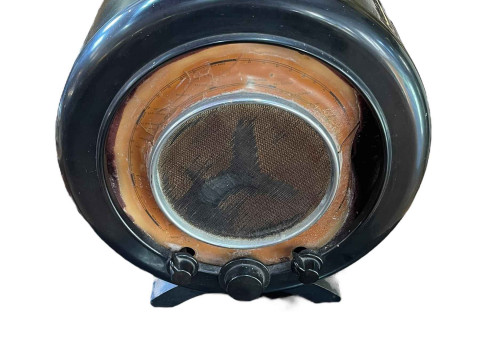 Ekco Bakelite type A22 radio.