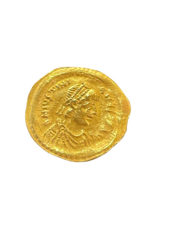 Roman Empire Valentinian I? (AD 364-375) Gold Solidus. Depicts a bust of the emperor and a winged figure with a bow and arrow. Approx 20 mm. Weight 2.2g.