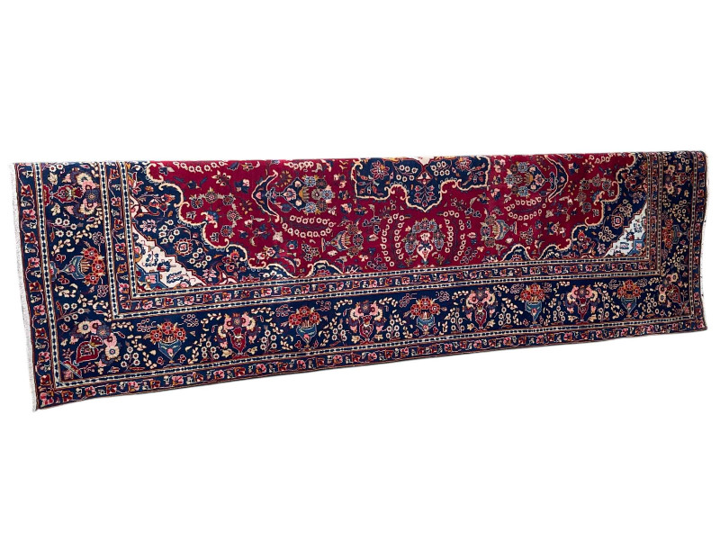Hand knotted Persian Mashad carpet 3.57 by 2.34.