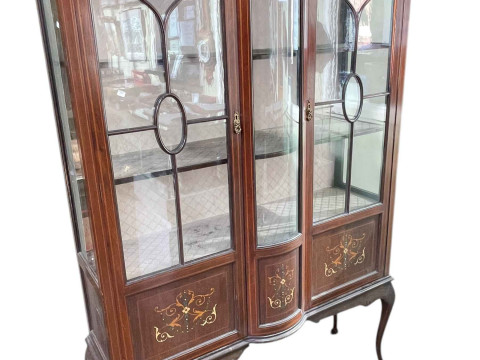 Edwardian mahogany, chequer inlaid and painted two door vitrine on cabriole...