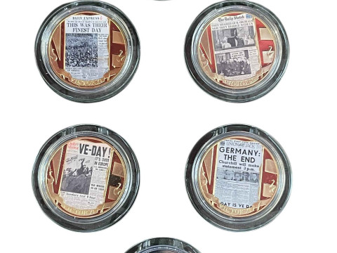 The VE Day Chronicle 75th Anniversary coin set, comprising 'The Fallen' 9ct two crowns gold collection coin (8g) and five layered in pure 24ct gold commemorative coins. With certificates. thumbnail