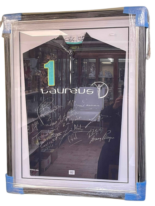 Loreus Sports Group T-Shirt. Signed by Marvin Hagler, Chris Hoy, Boris Becker, Sean Fitzpatrick, Cafu, Tegla Larouppe, Gary Playerr, Luís Figo, Carles Puyol, Morne du Plesse, Tanni Grey Thompson, Zico - Arthur Antunes Coimbra, Daley Thompson etc.