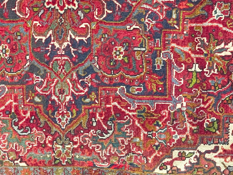 Hand knotted Persian Heriz carpet 2.40 by 1.50.