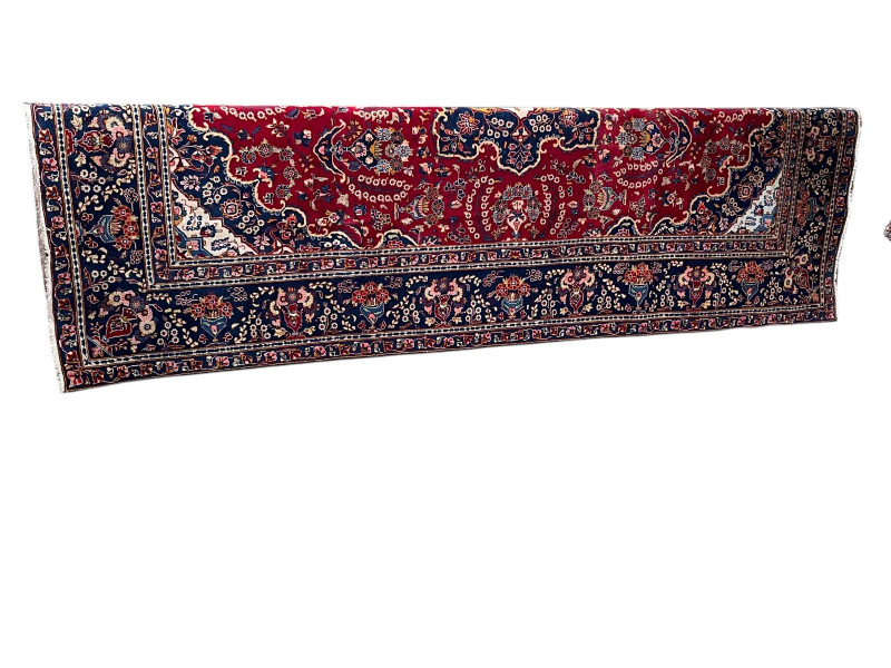 Hand knotted Persian Mashad carpet 3.57 by 2.34.