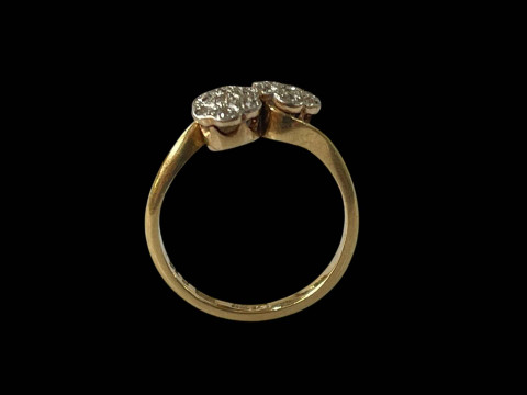 18ct gold and diamond daisy ring, size J. thumbnail