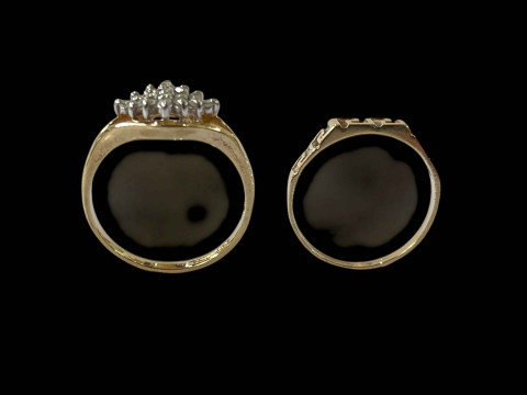 Diamond sixteen-stone 9ct gold cluster ring, size O and gold ring (2). thumbnail