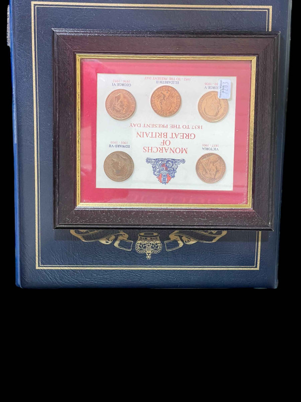 Collection of silver coins and loose commemorative coinage, including Kings and Queens of Great Britain silver proofs, pre 1947, Golden Wedding S/P £5 capsulated etc.