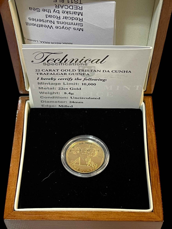 Tristan Da Cunha un-circulated Trafalgar guinea gold coin by The London Mint Office with COA.
