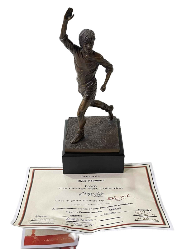 George Best bronze sculpture from The George Best collection, limited edition from 2006, with certificates.